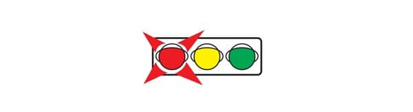 Увімкнений червоний сигнал світлофора означає, що: