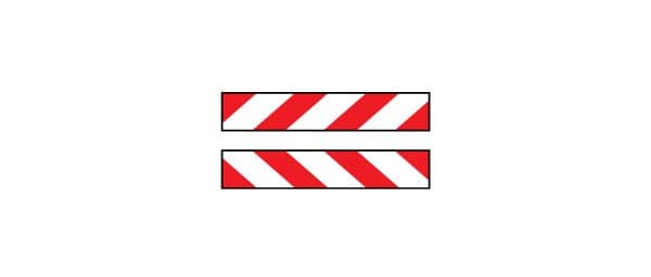 На яких транспортних засобах обов`язково встановлюється цей розпізнавальний знак?