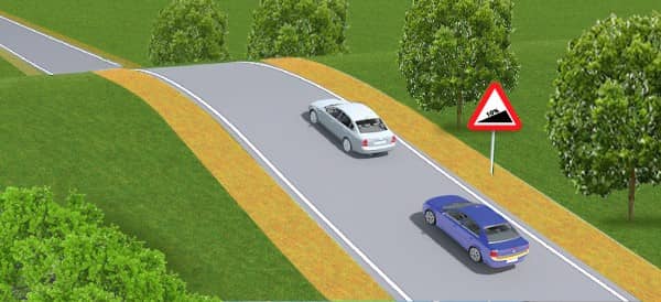Чи дозволяється водієві синього автомобіля почати обгін у цій ситуації?